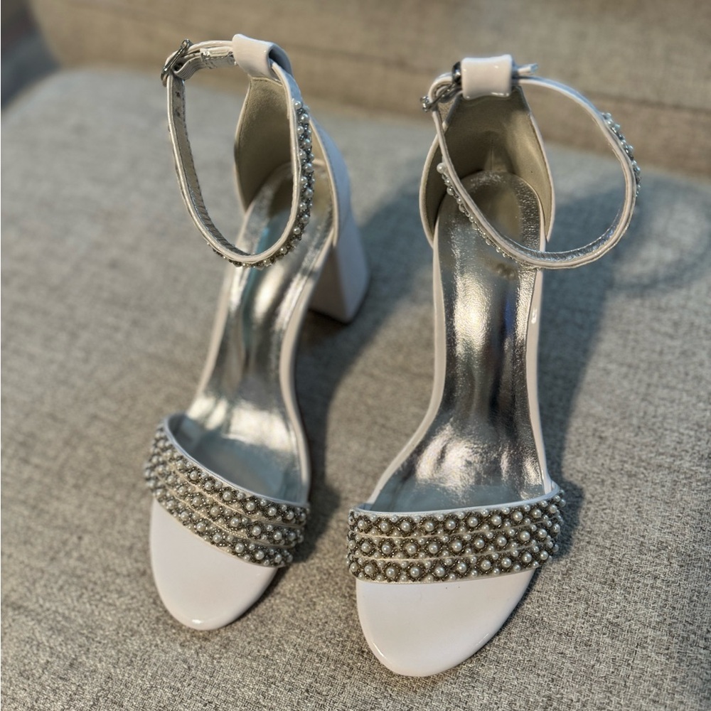 New pearl heals - size 6